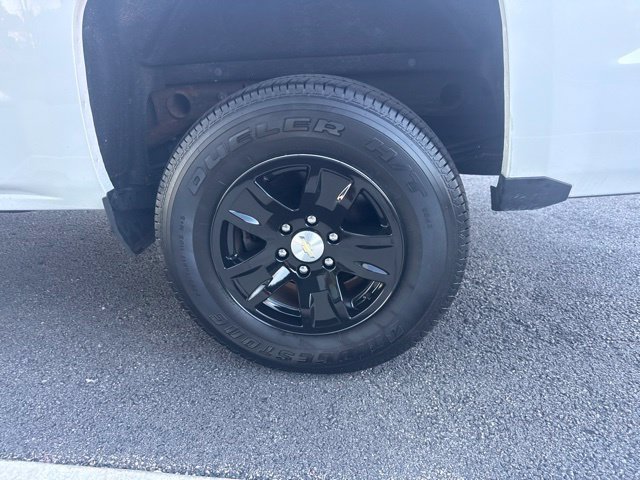 Used 2018 Chevrolet Silverado 1500 LT w/ All Star Edition AWD/4WD image 9