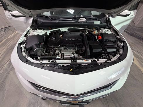 Used 2017 Chevrolet Malibu LT image 52