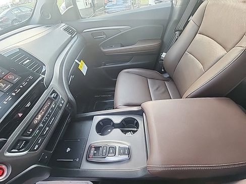 Used 2025 Honda Ridgeline RTL image 24