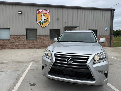 Used 2014 Lexus GX 460 AWD/4WD image 4