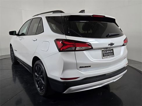 Used 2022 Chevrolet Equinox RS w/ RS Leather Package image 4