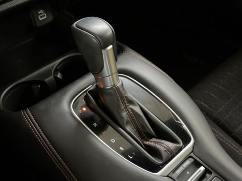 Certified 2024 Honda HR-V Sport image 17