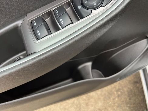 Used 2023 Chevrolet Malibu LT image 43