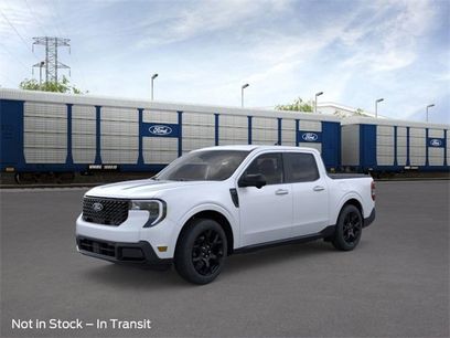New 2025 Ford Maverick Lariat w/ Black Appearance Package