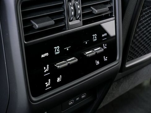 New 2026 Porsche Cayenne AWD/4WD image 21