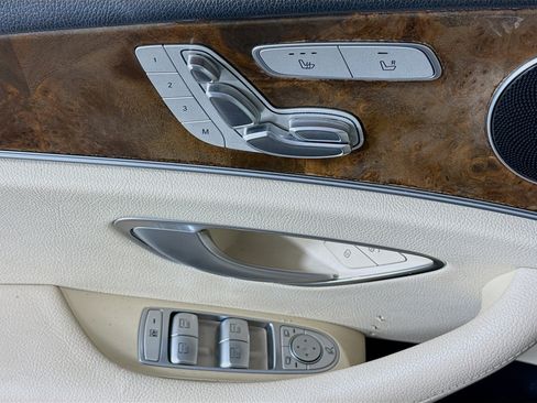 Used 2019 Mercedes-Benz E 300 w/ Convenience Package image 23