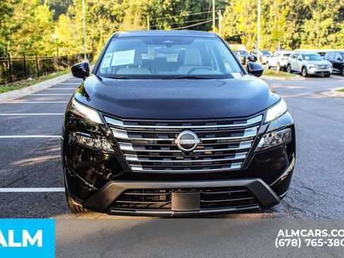 Used 2025 Nissan Rogue SV FWD image 9