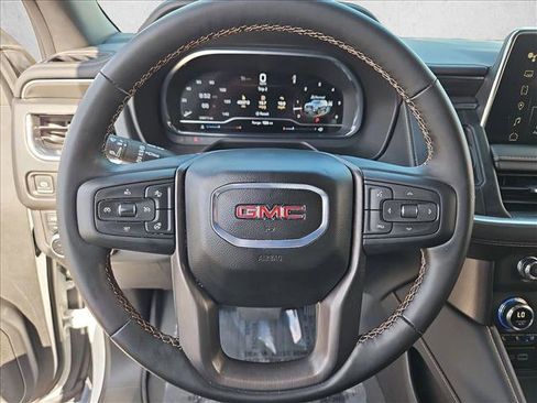 Used 2024 GMC Yukon AT4 w/ AT4 Premium Plus Package AWD/4WD image 11