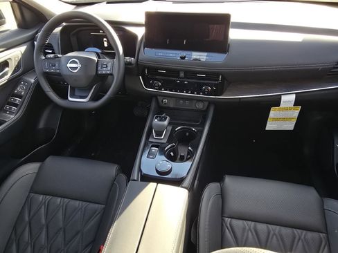 New 2026 Nissan Rogue Platinum w/ Tech Package image 15