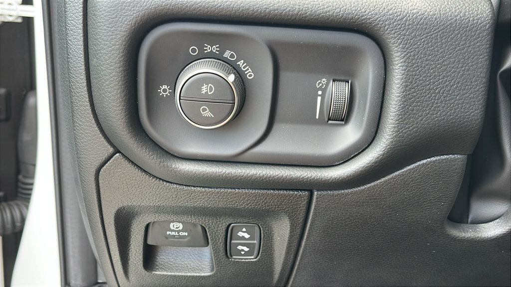 Used 2026 RAM 1500 Big Horn AWD/4WD image 33