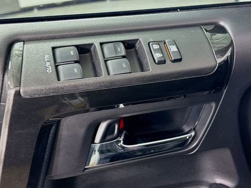 Certified 2021 Toyota 4Runner TRD Off-Road Premium w/ Moonroof Package AWD/4WD image 18