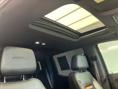 Used 2019 GMC Sierra 1500 AT4 w/ AT4 Premium Package AWD/4WD image 24