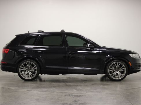 Used 2019 Audi Q7 3.0T Prestige AWD/4WD image 9