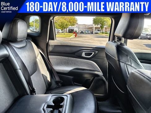Used 2023 Jeep Compass Latitude AWD/4WD image 17