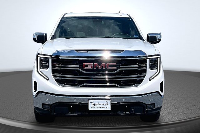 Used 2024 GMC Sierra 1500 SLT w/ SLT Premium Plus Package AWD/4WD image 2