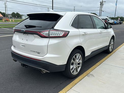Used 2018 Ford Edge Titanium w/ Equipment Group 302A AWD/4WD image 5