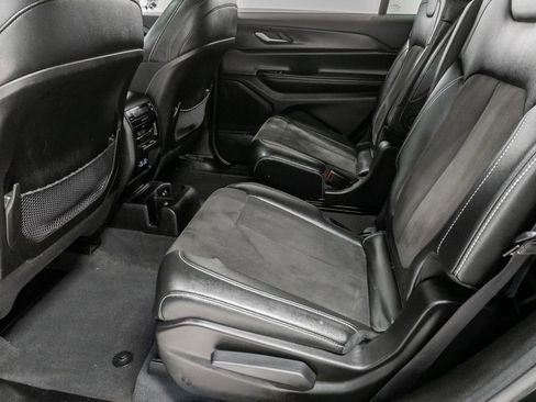 Certified 2023 Jeep Grand Cherokee L Altitude AWD/4WD image 25