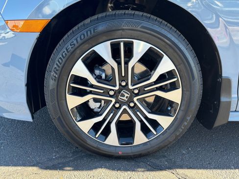 New 2026 Honda Odyssey Elite image 5