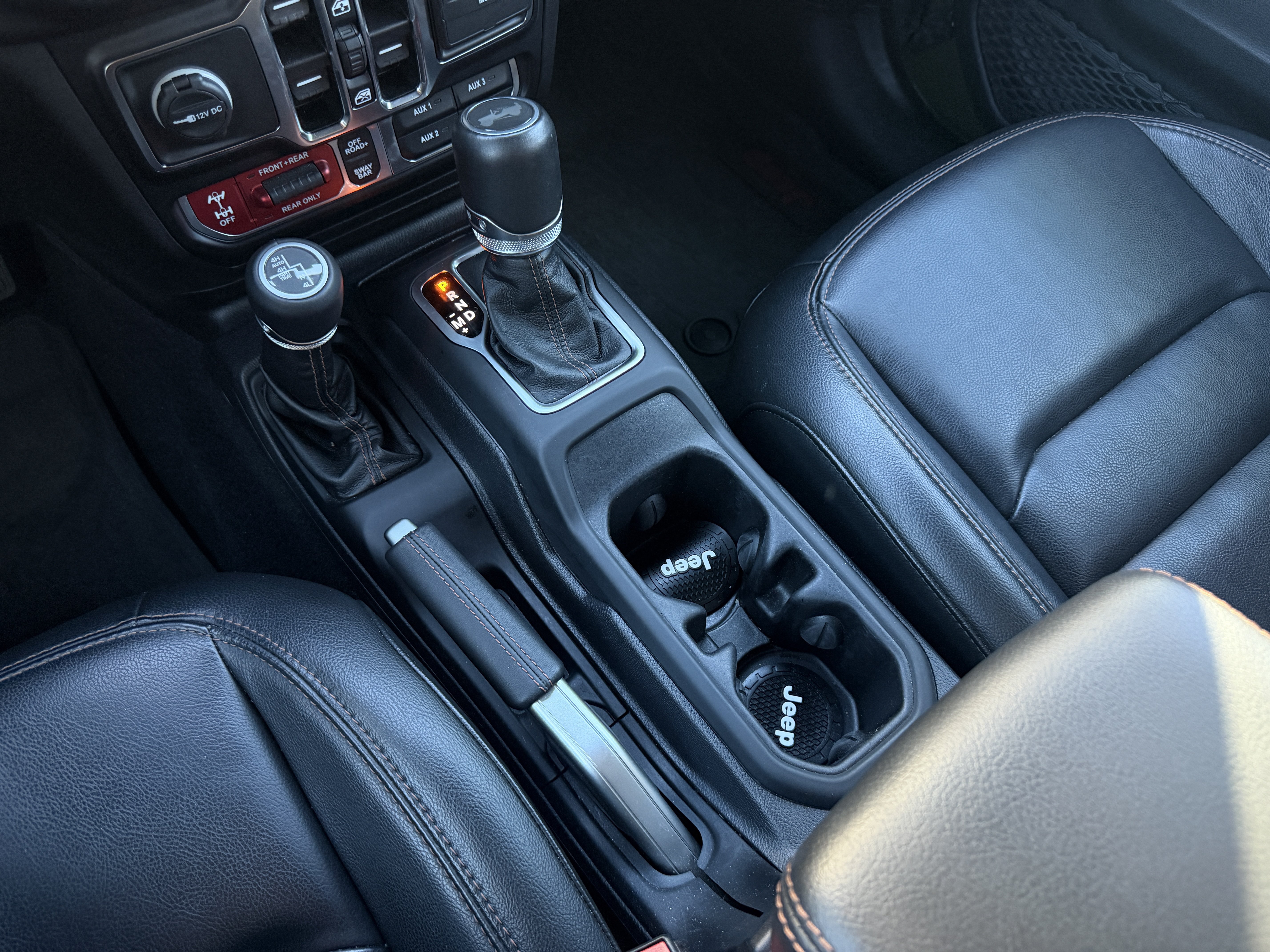 Used 2022 Jeep Wrangler Unlimited Rubicon AWD/4WD image 16