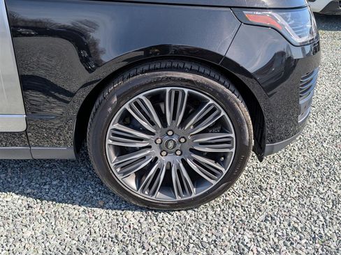Used 2022 Land Rover Range Rover Westminster Edition image 9