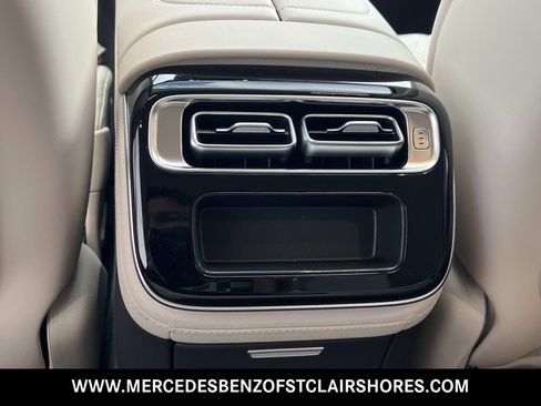 New 2025 Mercedes-Benz S 580 4MATIC Sedan image 13