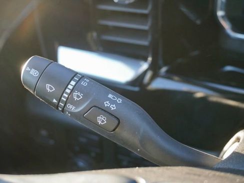 Used 2025 Chevrolet Silverado 1500 LT image 20