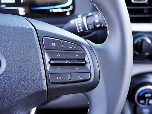 New 2026 Hyundai Venue SEL image 39