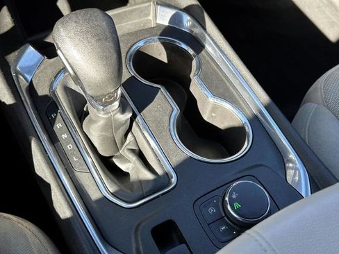 Used 2023 Chevrolet Traverse LS w/ Safety Package image 27