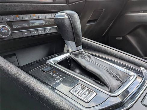 Used 2019 MAZDA CX-5 Touring FWD image 12