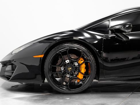 Used 2017 Lamborghini Huracan LP 580-2 image 22