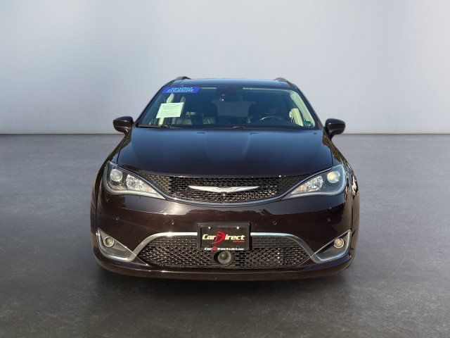 Used 2017 Chrysler Pacifica Touring-L Plus w/ Advanced Safetytec Group FWD image 12