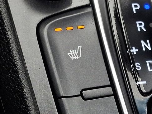 Used 2023 Hyundai Kona Limited w/ Winter Weather Package image 26