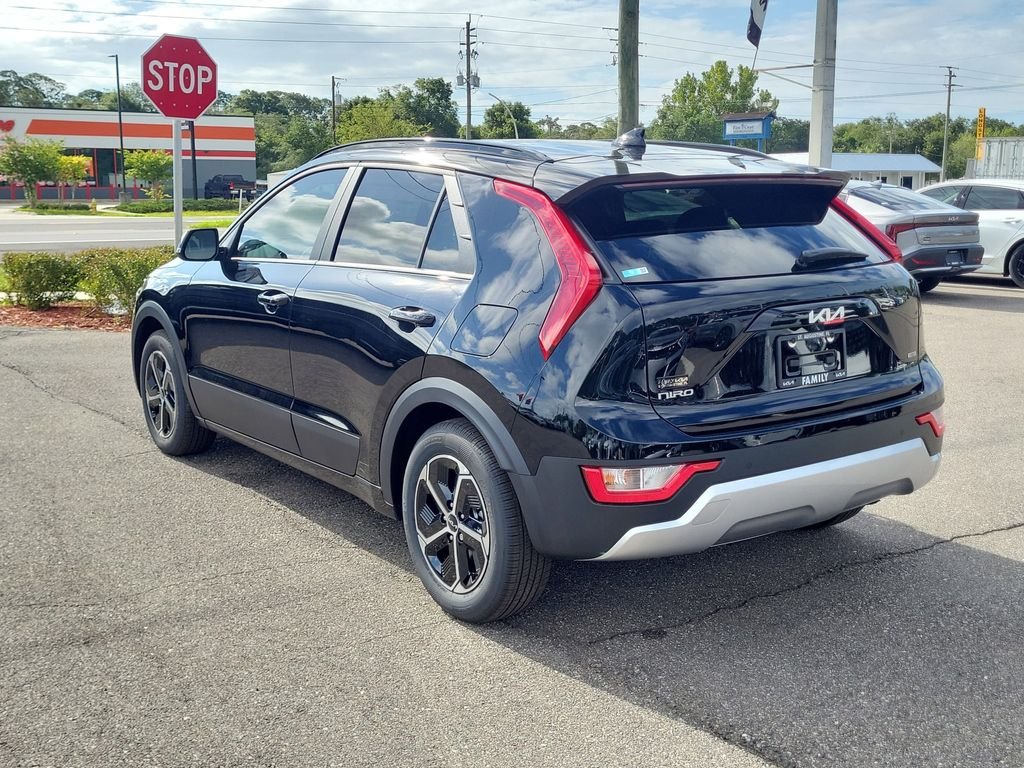 New 2026 Kia Niro EX w/ EX Premium Package FWD image 4