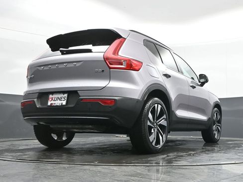 New 2026 Volvo XC40 B5 Ultra w/ Protection Package Premier AWD/4WD image 38