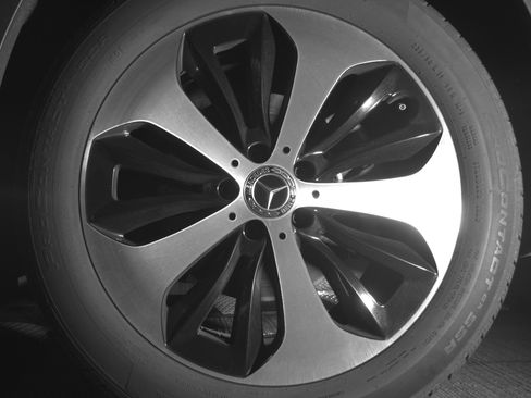 Used 2025 Mercedes-Benz GLB 250 GLB 250 image 14