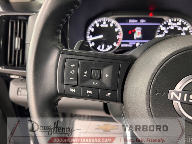 Used 2025 Nissan Pathfinder SV FWD image 56