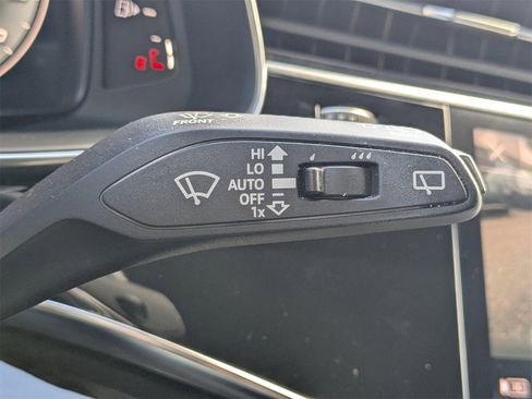 Used 2021 Audi Q7 2.0T Premium Plus w/ Premium Plus Package image 38