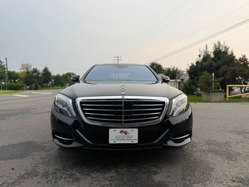 Used 2017 Mercedes-Benz S 550 4MATIC Sedan w/ Premium Package image 2