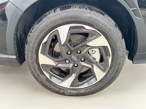 Certified 2025 Subaru Crosstrek 2.5i Limited w/ Crosstrek Mirror Package image 42