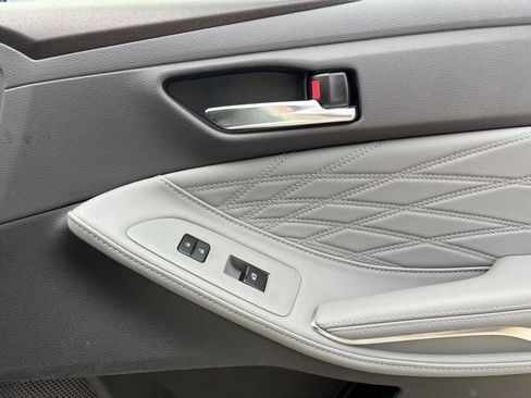 Used 2020 Toyota Avalon Limited w/ Advanced Safety Package FWD image 23