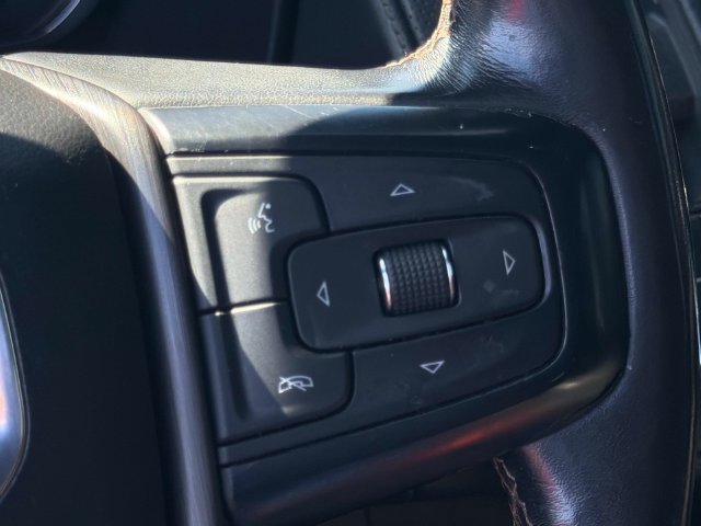 Used 2022 GMC Yukon XL AT4 w/ AT4 Premium Package AWD/4WD image 23
