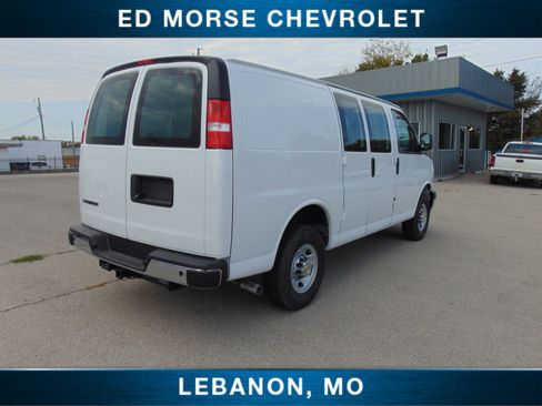 New 2024 Chevrolet Express 3500 w/ Driver Convenience Package image 6