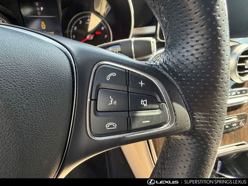 Used 2017 Mercedes-Benz GLC 300 image 8