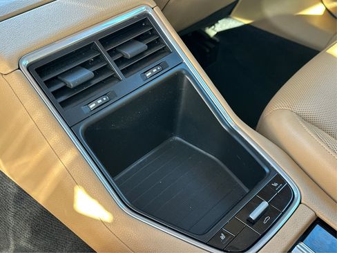 Used 2019 Porsche Panamera 4S AWD/4WD image 19