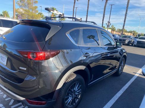 Used 2019 MAZDA CX-5 Touring image 4