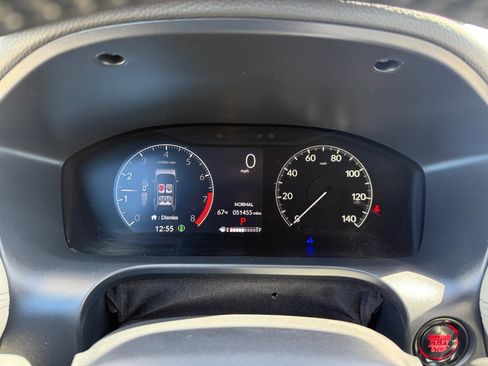 Used 2024 Honda HR-V EX-L image 11