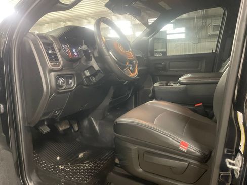 Used 2025 RAM 3500 Tradesman w/ Chrome Appearance Group AWD/4WD image 8