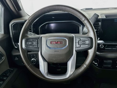 Used 2025 GMC Sierra 1500 SLT RWD image 17