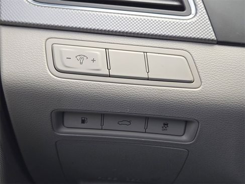 Used 2015 Hyundai Sonata SE w/ Cargo Package image 22