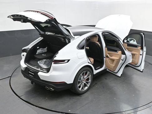 New 2026 Porsche Cayenne S image 51